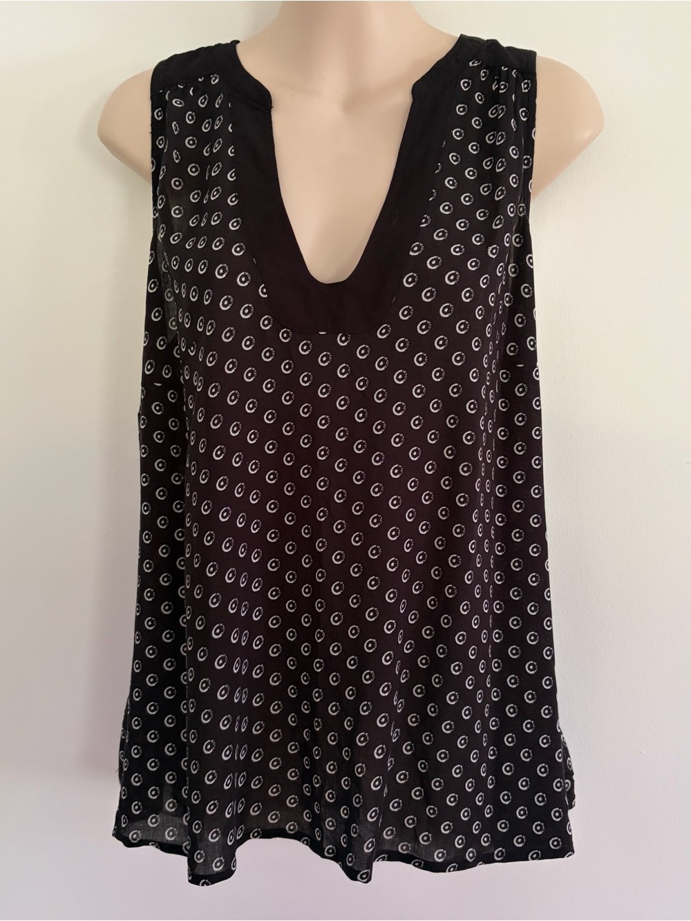 Maeve by ANTHROPOLOGIE ‘Laori’ Black White V-Neck Sleeveless Tank Blouse Size 16